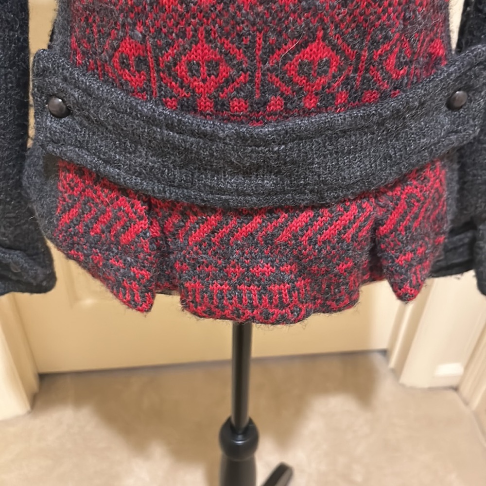 FREE PEOPLE Sweater/Jacket with Yoke and Belt Detail Gray and Red Size M - Picture 6 of 14